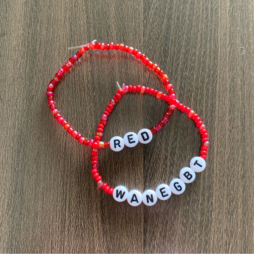 Taylor Swift Red Friendship Bracelet Set